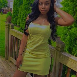 Beautiful lime green dress !💚💚